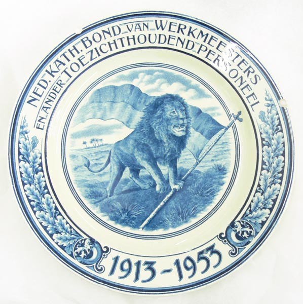 Wandbord Nederlandse Katholieke Bond van Werkmeesters en ander Toezichthoudend Personeel. 1913-1953