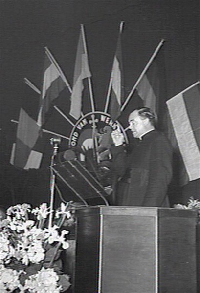 Nederlandse Katholieke Bond van Leidinggevend en Toezichthoudend Personeel, 40-jarig bestaan van de Bond in Den Bosch, 1953. Mgr. Bekkers.