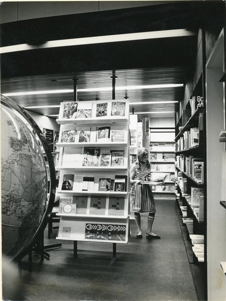 Documentatie-afdeling van het Oriëntatiecentrum voor Kerkelijke Roepingen, ca. 1965