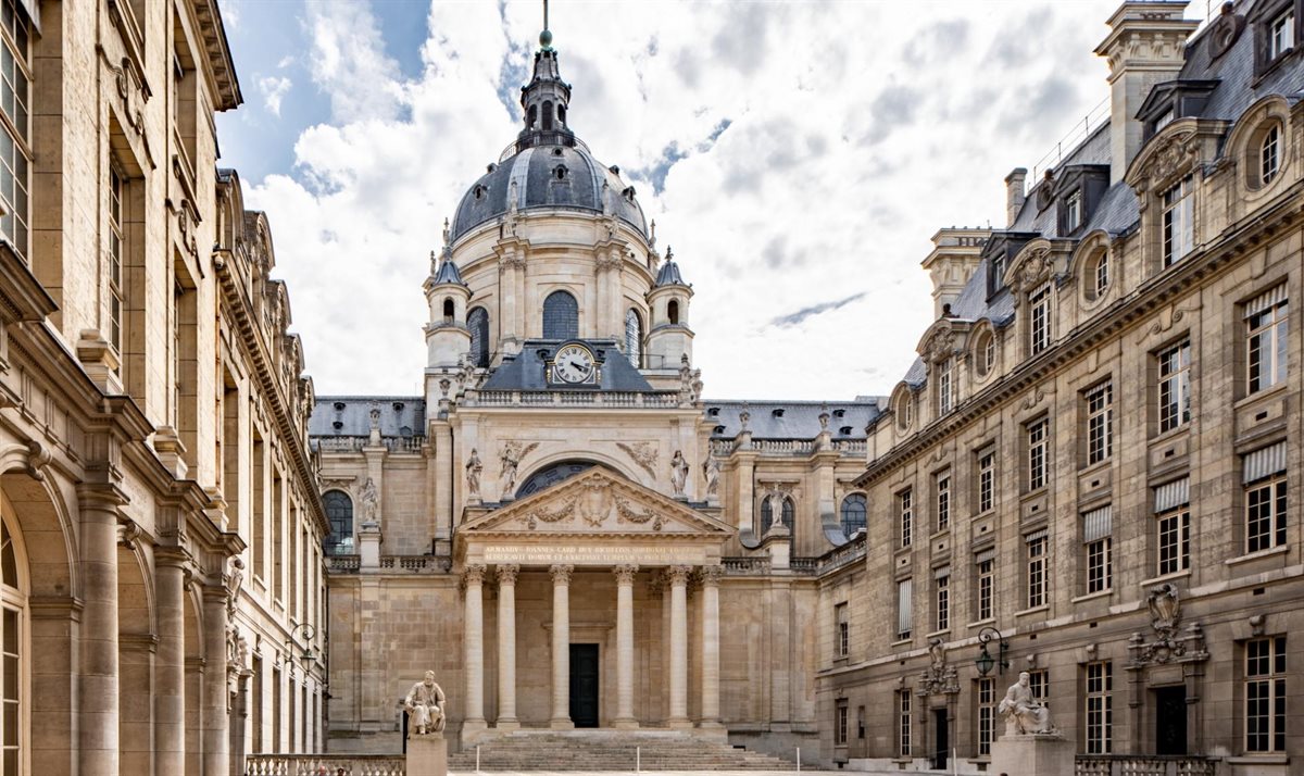 PanthéonSorbonne University Paris Studenten Rechtsgeleerdheid